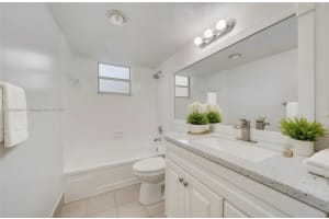 404 NW Nw 68th Ave Avenue 218, Plantation, FL 33317 - MLS#R11123197