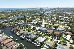 2408 Azure Circle, Palm Beach Gardens, FL 33410 - MLS#R11123265