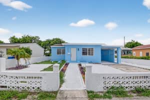 1249 W 7th Street, Riviera Beach, FL 33404 - MLS#R11123277