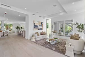 1070 Del Harbour Drive, Delray Beach, FL 33483 - MLS#R11123281