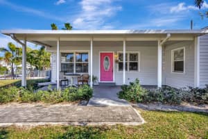 736 Rockland Drive, House, West Palm Beach, FL 33405 - MLS#R11123312