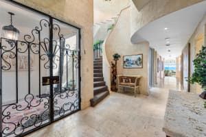 13 Sloans Curve Drive 13, Palm Beach, FL 33480 - MLS#R11123321