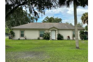 1101 SW 11th Street, Okeechobee, FL 34974 - MLS#R11123349