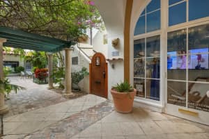 250 Worth 4 Avenue 4, Palm Beach, FL 33480 - MLS#R11123362