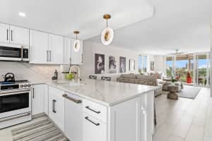 920 Dogwood Drive 560, Delray Beach, FL 33483 - MLS#R11123389