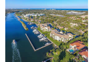 311 Oak Harbour Drive, Juno Beach