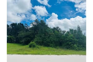 8536 96th Ct Court, Vero Beach, FL 32967 Sold 10/02/25