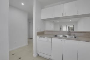 315 36th Avenue, Deerfield Beach, FL 33442 - MLS#R11123507