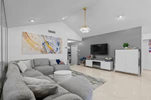 2330 Dover, Weston, FL 33326 - MLS#R11123518
