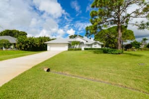 311 SE Fisk Road, Port Saint Lucie, FL 34984 - MLS#R11123544