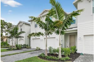 307 SE Crossoak Lane, Port Saint Lucie, FL 34984 - MLS#R11123592