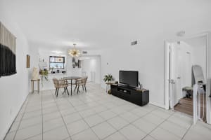 118 Lake Emerald Drive 102, Oakland Park, FL 33309 - MLS#R11123612