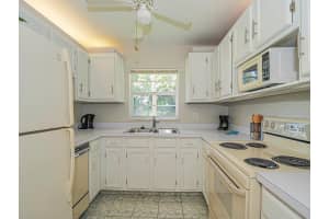 17 Vista Palm Lane 201, Vero Beach, FL 32962 - MLS#R11123624