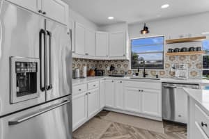 337 Cypress Lane, Palm Springs, FL 33461 Sold 12/26/25