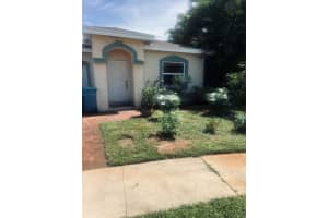 2122 E E Ridge Cir E Circle E, Boynton Beach, FL 33435 - MLS#R11123675