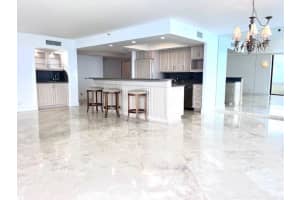 5280 N Ocean Drive 7b, Singer Island, FL 33404 - MLS#R11123707
