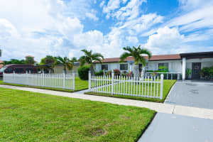 3709 Australian Court, West Palm Beach, FL 33407 Sold 10/17/25