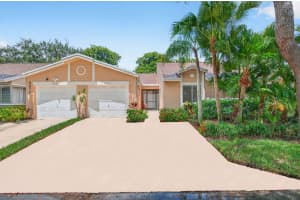 8273 Springtree Road, Boca Raton