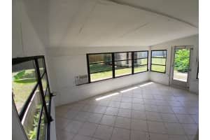 216 NE Prima Vista Boulevard, Port Saint Lucie, FL 34983 Sold 11/26/25