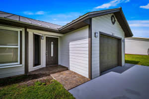 1627 SE Monroe Street, Stuart, FL 34997 Sold 10/17/25