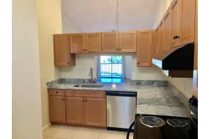 2565 SW 22nd Avenue 201, Delray Beach, FL 33445 - MLS#R11123789