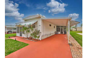 7836 SE Wren Avenue, Hobe Sound, FL 33455 Sold 10/17/25