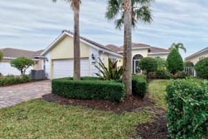 5194 Eleuthra Circle, Vero Beach, FL 32967 - MLS#R11123831