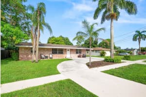 1439 Rose Circle, West Palm Beach