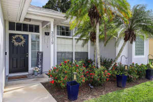 3519 SE Hyde Circle, Port Saint Lucie, FL 34984 - MLS#R11123869