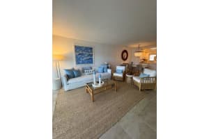 390 N Federal Highway 203, Deerfield Beach, FL 33441 - MLS#R11123885