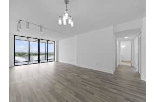 20840 San Simeon Way 706, Miami, FL 33179 Sold 12/05/25