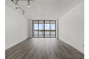 20840 San Simeon Way 706, Miami, FL 33179 Sold 12/05/25