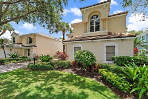 32 Grand Bay Circle, Juno Beach, FL 33408 - MLS#R11123910