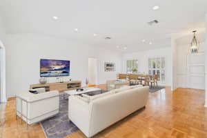 210 Russlyn Drive, West Palm Beach, FL 33405 - MLS#R11123912