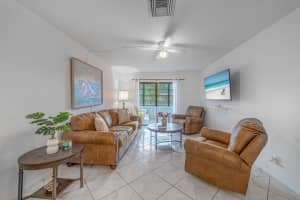 2121 NE 1st Court 204, Boynton Beach, FL 33435 - MLS#R11123916