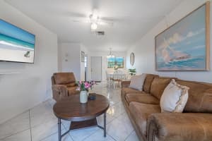2121 NE 1st Court 204, Boynton Beach, FL 33435 - MLS#R11123916