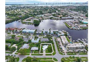 400 Northlake Drive, North Palm Beach, FL 33408 - MLS#R11123977