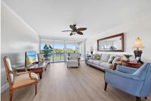 2185 Ibis Isle Road 7, Palm Beach, FL 33480 - MLS#R11123985