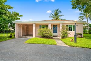 267 NE 15th Street, Delray Beach, FL 33444 Sold 11/25/25
