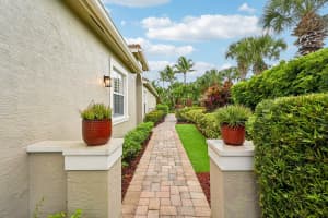 101 Isle Verde Way, Palm Beach Gardens, FL 33418 Sold 10/29/25