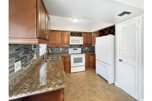 325 NE Orchard Street, Port Saint Lucie, FL 34983 - MLS#R11124036