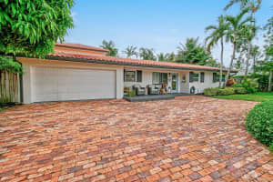 8110 W Lake Drive, Lake Clarke Shores, FL 33406 - MLS#R11124064