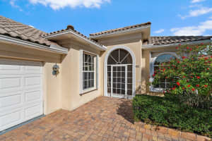 8120 E Paurotis Lane, Hobe Sound, FL 33455 - MLS#R11124081