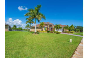 706 Fortunella Circle SW, Vero Beach, FL 32968 Sold 10/09/25