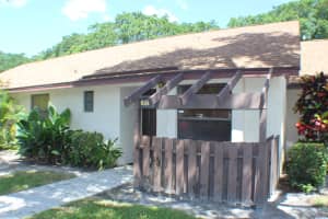 111 Via De Casas Norte, Boynton Beach, FL 33426 - MLS#R11124152