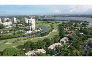 1739 Embassy Drive 202, West Palm Beach