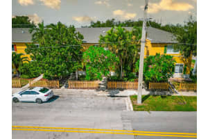 507 E Coast Avenue, Lantana, FL 33462 Sold 12/09/25