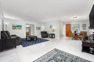 102 SE El Sito Court, Port Saint Lucie, FL 34983 - MLS#R11124172