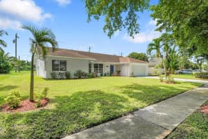 2114 Echo Lake Drive, West Palm Beach, FL 33407 - MLS#R11124201