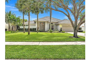 2788 Hampton Circle W, Delray Beach